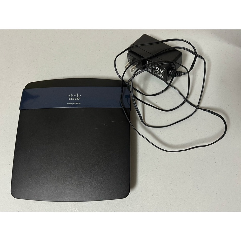Black Cisco Linksys E3200 Dual-Band Internet WiFi Router 🖥️ #cisco #router #wifi